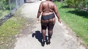 Mom Swap විසින් විද්‍යාල ප්‍රචාරක පටය