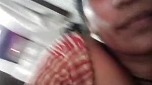 විස්මිත ලෙස්බියන් Piper සහ Caprice ආදරයෙන් බැඳී සිටිති