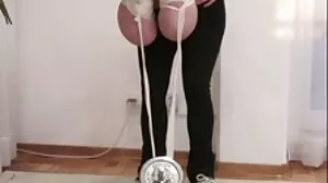 Spinner Blondie Blows & 69s Sleepy Fella