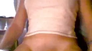 ටෙනික් පුහුණුකරු Bangs Seductive Beaver Megan Rain